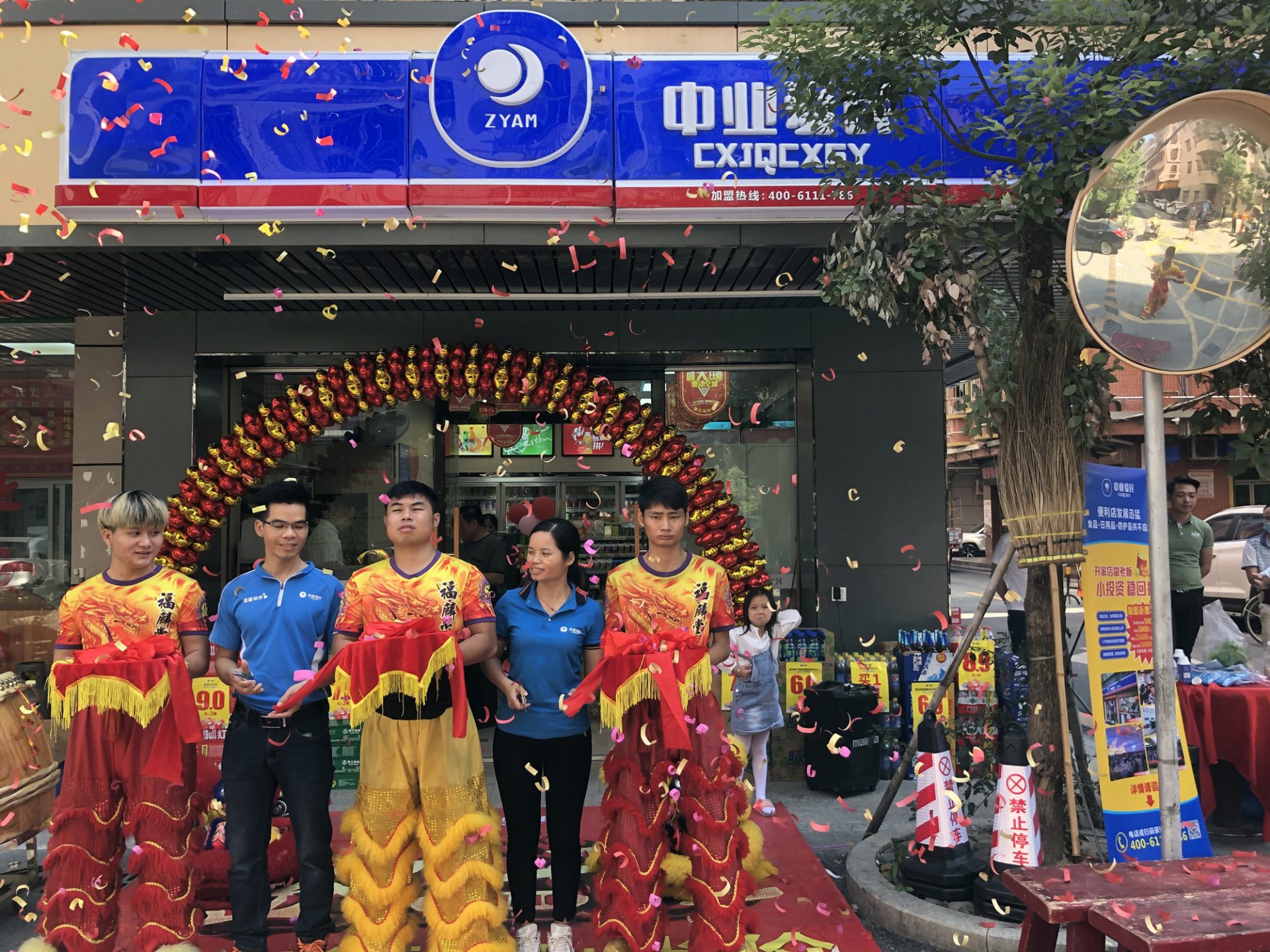 东莞便利店室内装修